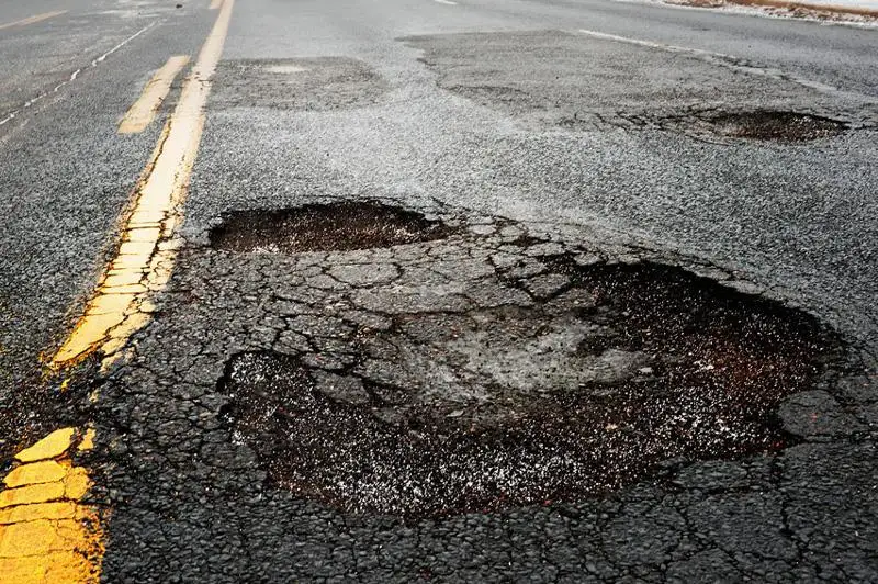 21 аким наказан за плохое содержание дорог в Павлодарской области