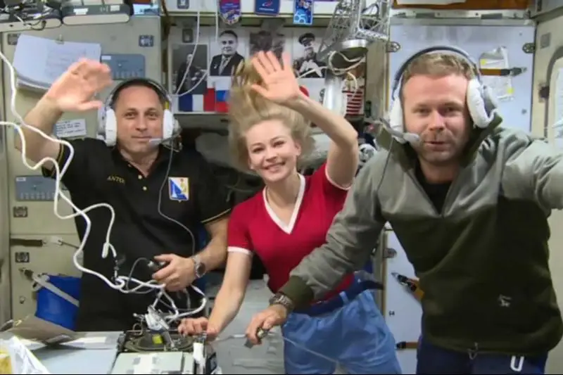 В Казахстане готовятся к приземлению космического киноэкипажа