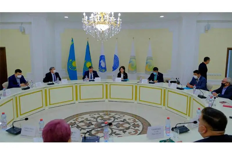 Aıda Balaeva BQO ıntellıgentsııasymen, belsendi jastarmen kezdesti