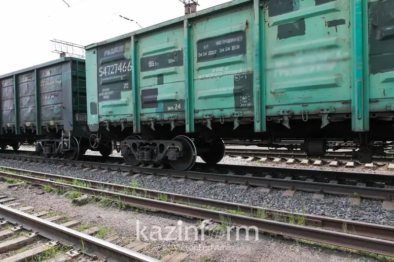 Скорость транзитных контейнерных поездов увеличилась в Казахстане