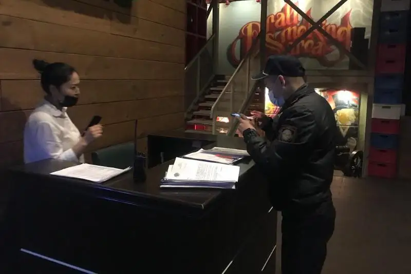 Нарушения карантина выявлены в шести заведениях Нур-Султана