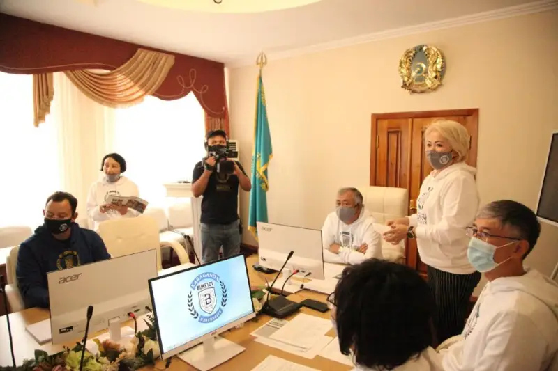 Путёвки в санатории разыграли среди вакцинированных сотрудников и студентов карагандинского вуза