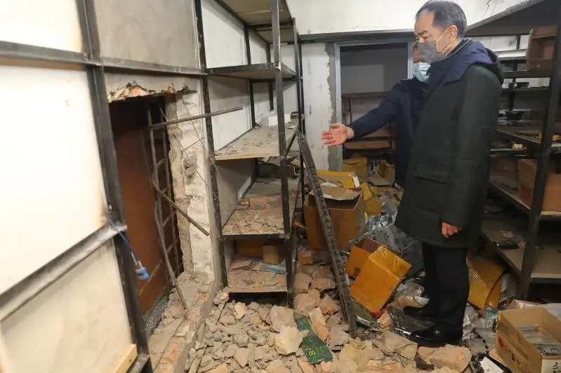 Аким Алматы встретился с предпринимателями, пострадавшими при беспорядках