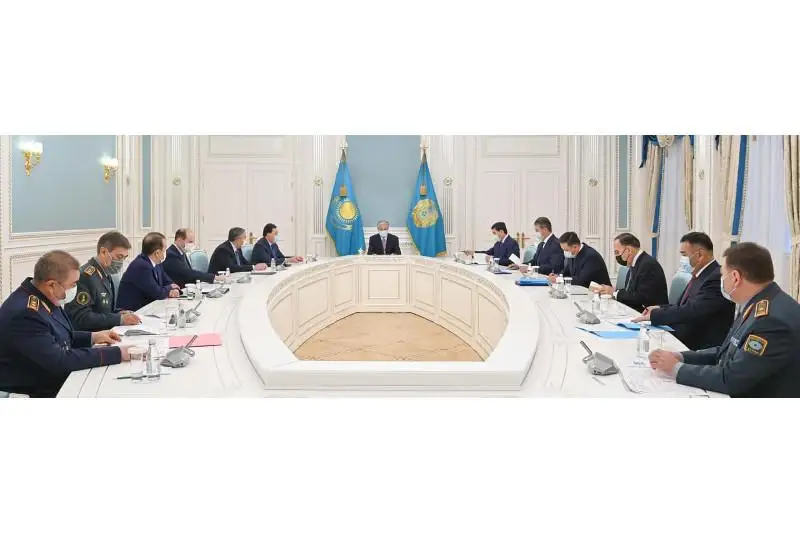 Глава государства провел совещание по ситуации в Афганистане