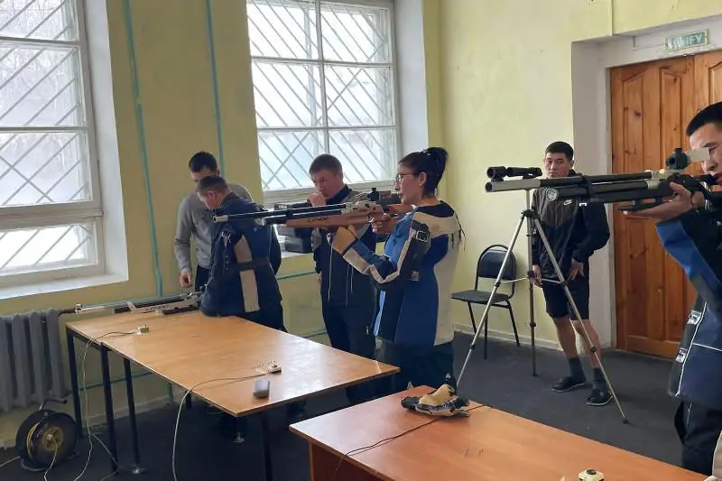 Женщины-военнослужащие Нацгвардии в Уральске  впервые участвовали в спартакиаде