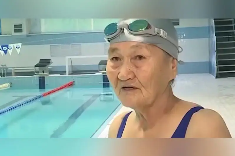 74-летняя актюбинка освоила профессиональный спорт