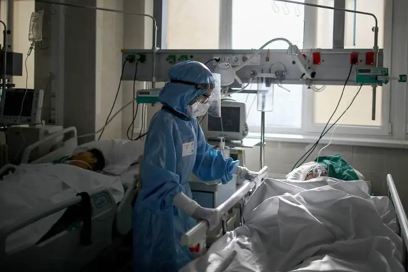 Jańa maksımým: Reseıde bir táýlikte 40 myń adamnan koronavırýs tabyldy