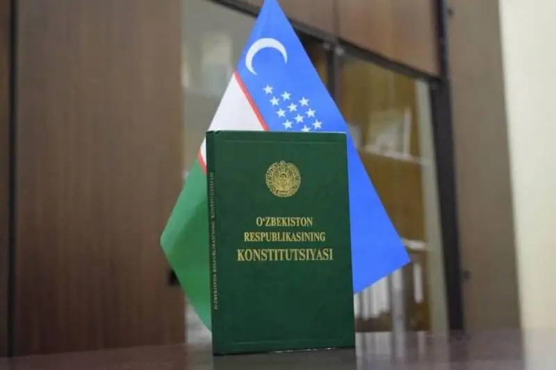Ózbekstan halqy el Konstıtýtsııasyn bilýden jalpyulttyq emtıhan tapsyrady