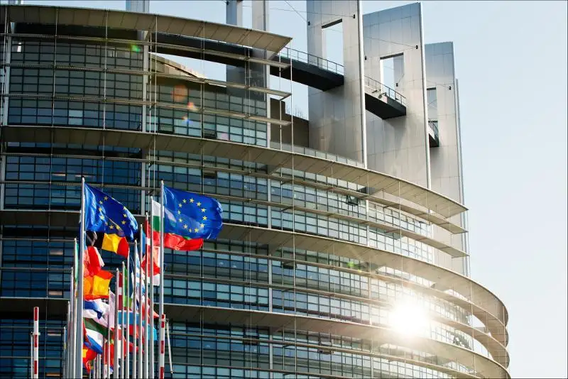 Eýroparlament depýtattary Aýǵanstandaǵy jaǵdaıdy talqylady