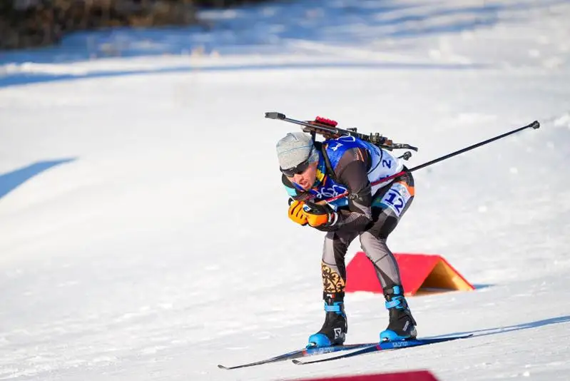 Пекин-2022: Казахстанский биатлонист финишировал предпоследним в гонке преследования