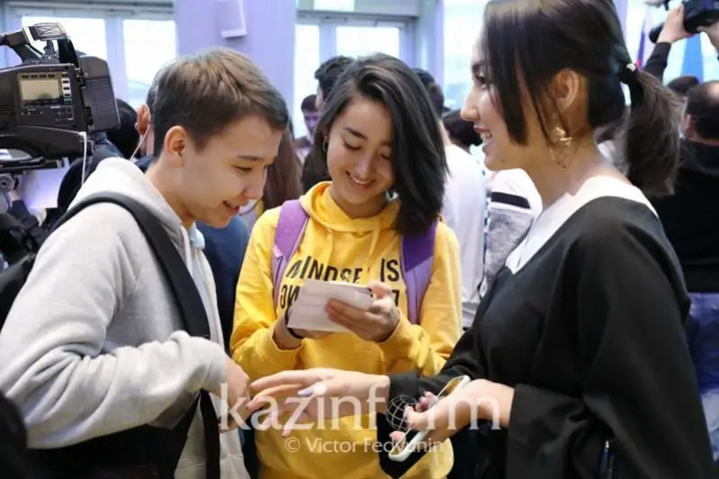 Какие тренды актуальны среди казахстанской молодежи