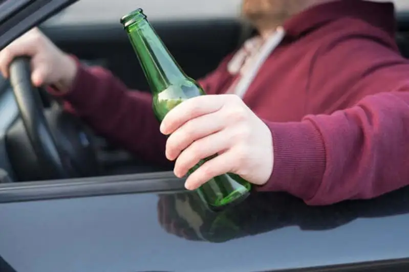 Лишенный прав пьяный водитель оскорбил полицейского в Жетысае