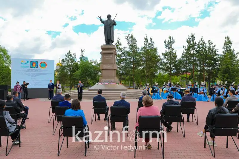 Литературное ревю «Жыр алыбы – Жамбыл» прошло  в  Нур-Султане