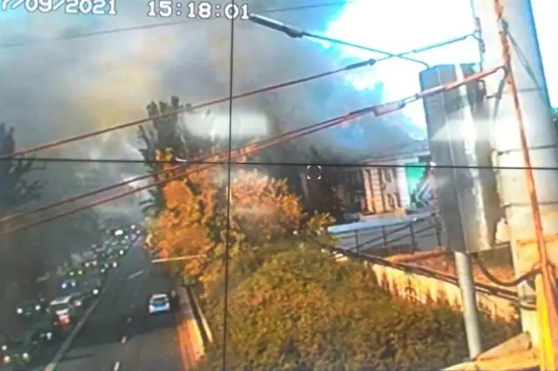 Крупный пожар в центре Алматы локализован