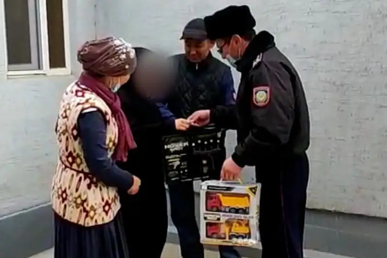 12-летний мальчик заблудился во время пыльной бури в Туркестанской области