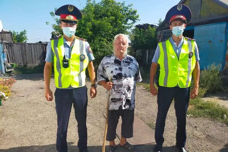 Костанайские полицейские предотвратили суицид пенсионерки