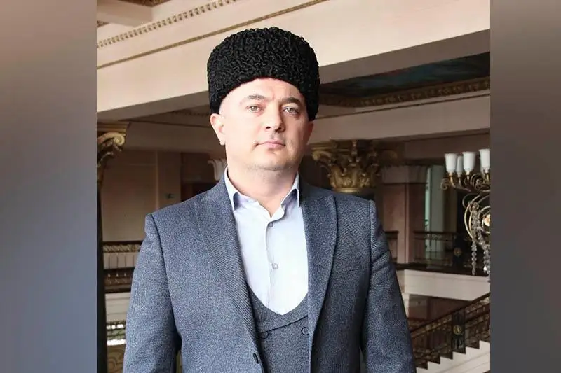 Elvın Demırchıev: Terrorǵa el bolyp toıtarys berý kerek