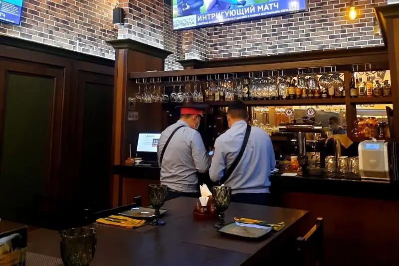 Ряд столичных заведений общепита наказали за нарушение карантина