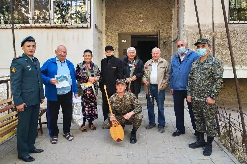 Almatyda Ulttyq ulan sarbazdary 100 jastaǵy soǵys ardagerin quttyqtady