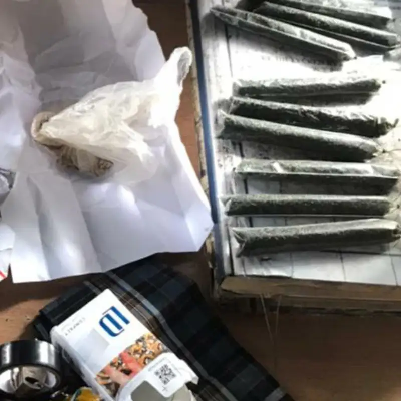 Насвай и наркотики пытался пронести акмолинец  в колонию