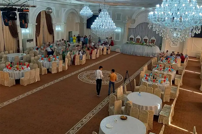 Той на 100 человек остановили в Арыси