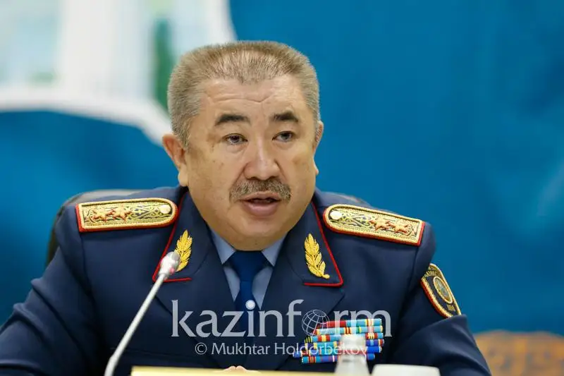 Polıtsııa qatarynda 11 myń qyz-kelinshek qyzmet etedi - Іshki ister mınıstri