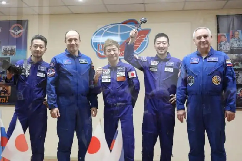 На Байконуре к полету утверждены экипажи космического корабля «Союз МС-20»