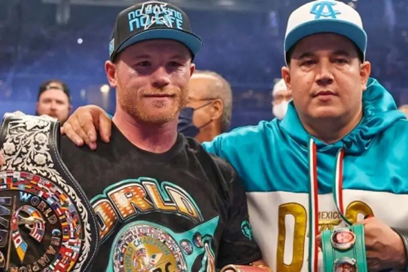 Тренер «Канело» поставил Головкину ультиматум для третьего боя