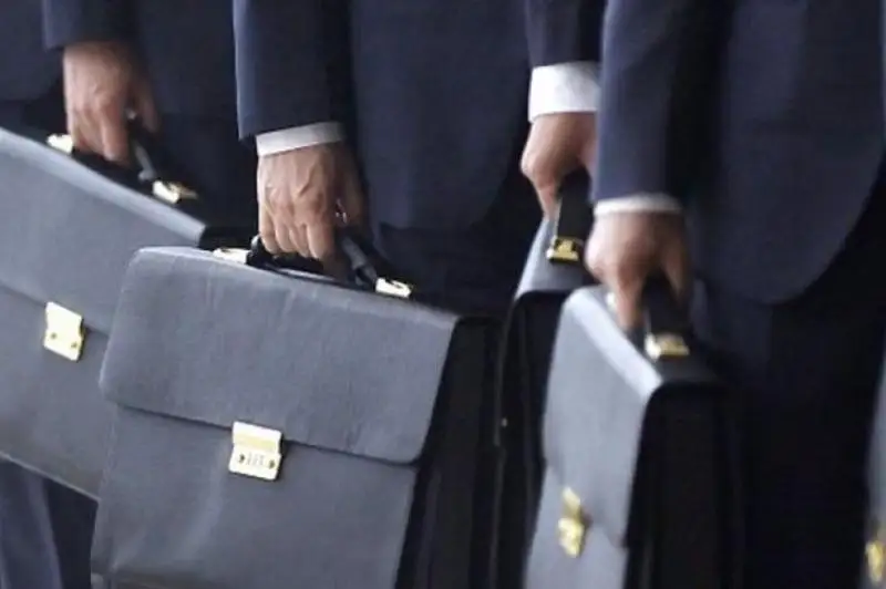 Коснется ли сокращение госслужащих Президентского молодежного кадрового резерва