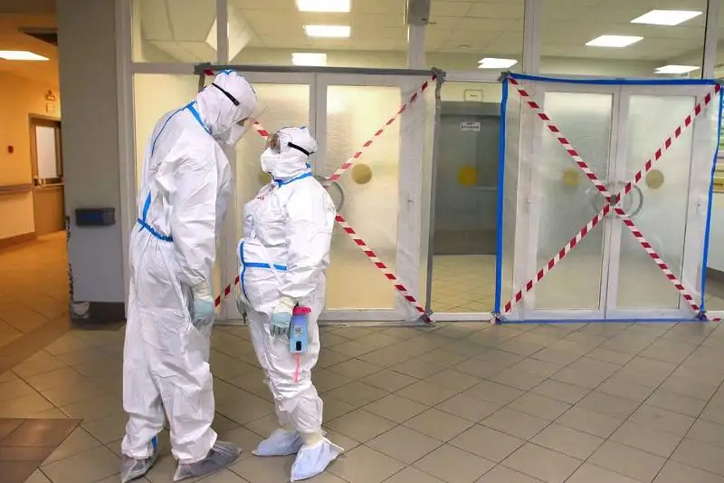 В России впервые зарегистрировали более 5 тысяч смертей от COVID-19 за неделю