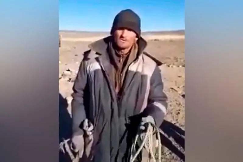 Освобожденный из рабства в Казахстане россиянин прибыл в посольство РФ в Нур-Султане