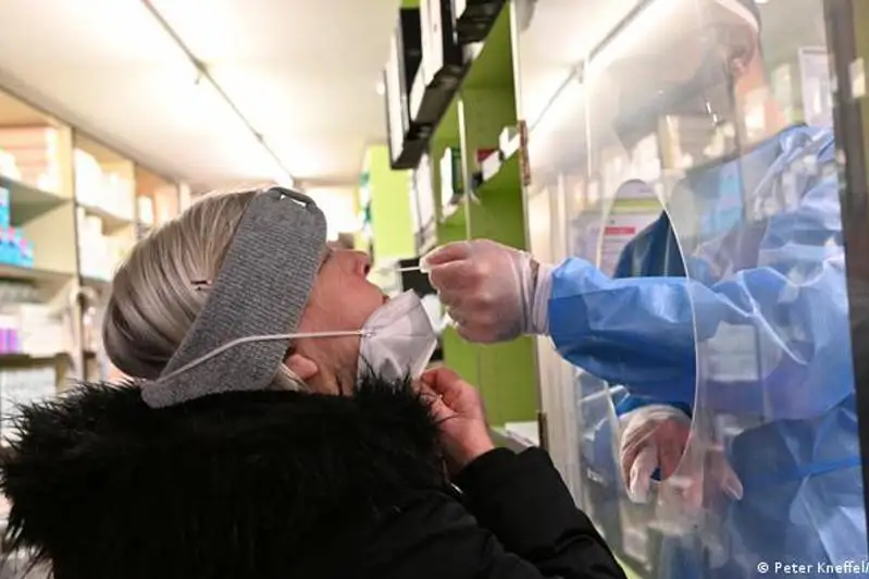 Число заражений коронавирусом в Европе превысило стомиллионную отметку