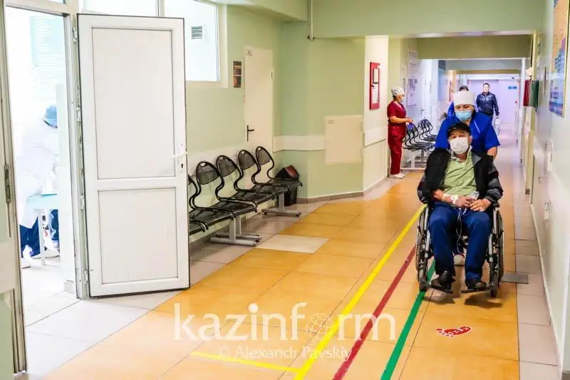 Qazaqstanda 55 myń syrqat koronavırýs ınfektsııasynan emdelip jatyr