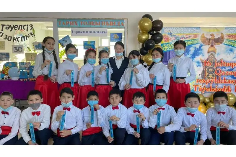 Акцию «Лента независимости» поддержали многие коллективы в Караганде