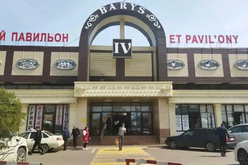 Карантин выходного дня нарушили на одном из рынков Алматы