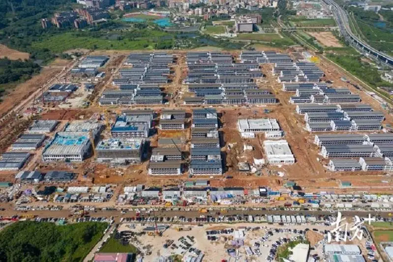 Международный карантинный центр на 5000 человек откроют на юге Китая