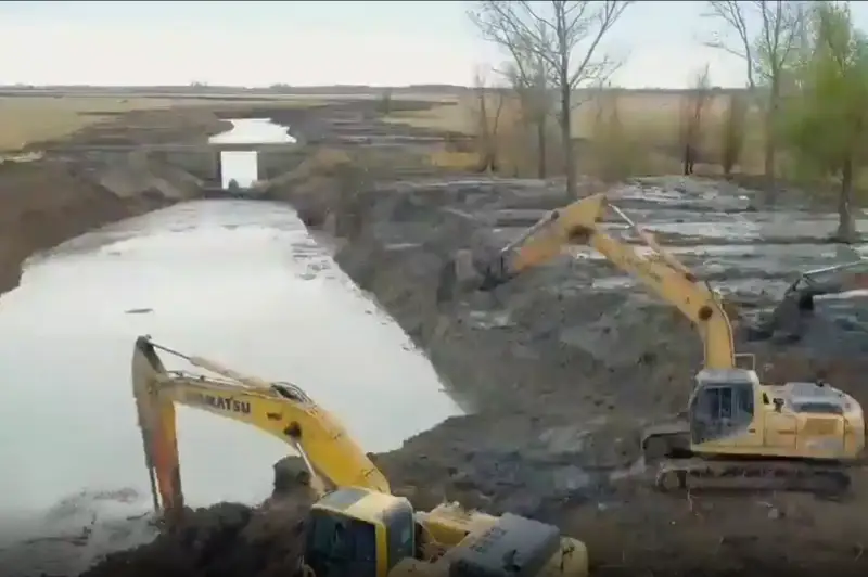 33 километра основной протоки Иртыша расчистили в Павлодарской области