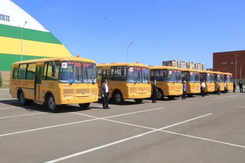 17 автобусов закупили для школ в Костанайской области