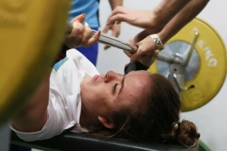 Казахстанская пауэрлифтерша Алина Солодухина стала пятой на Паралимпиаде в Токио