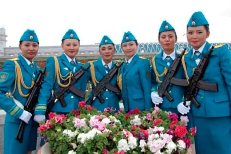 Сколько женщин служит в Вооруженных силах Казахстана