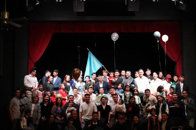 Как болашакеры в США отметили День Независимости Казахстана