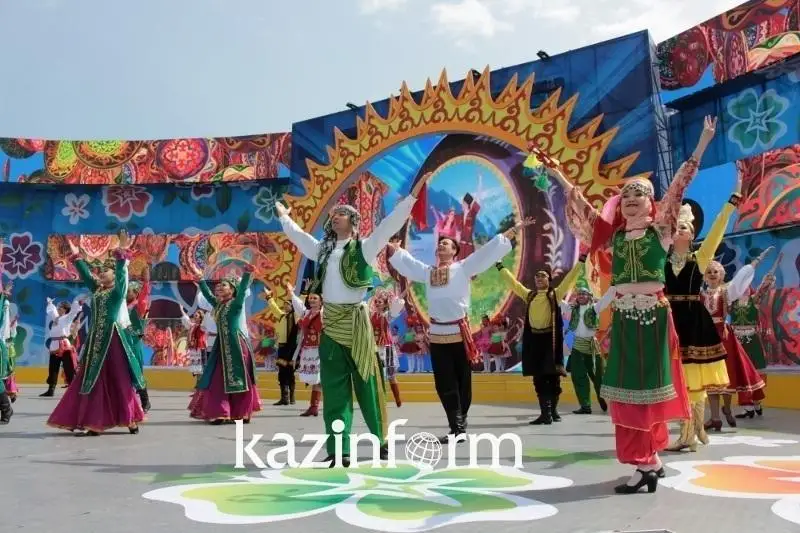 День языков народа Казахстана отмечают в Павлодаре