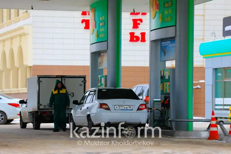 Berdibek Saparbaev  gaz, benzın, azyq-túlik baǵalaryn tekserdi