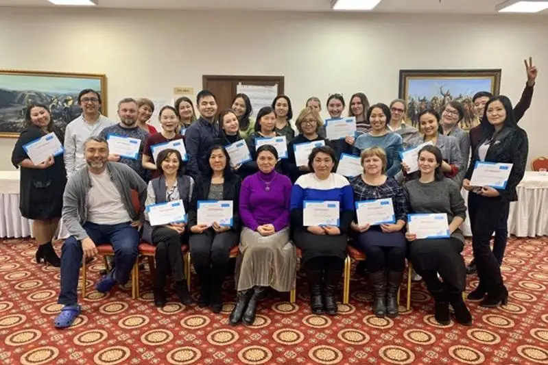 Соцработников Казахстана обучают сопровождению социально уязвимых семей с детьми