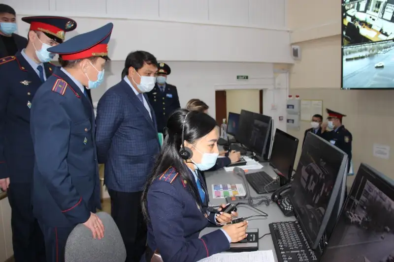 Aqtóbede polıtsııa qyzmetkerleriniń kabınetine beınekamera ornatylady