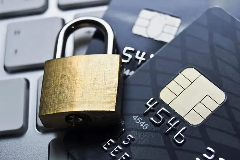 Причину блокировки счетов более трех тысяч компаний объяснили в ДГД столицы