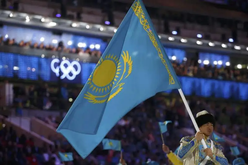 Mamyr aıynyń úzdik sportshysyna daýys berý bastaldy