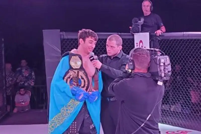 MMA: Qazaqstandyq sportshy eki mınýtta chempıon atandy
