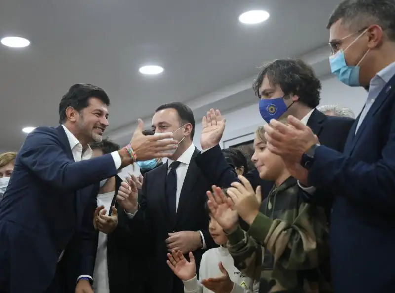 «Грузинская мечта» выигрывает выборы мэров в 18 из 20 городов