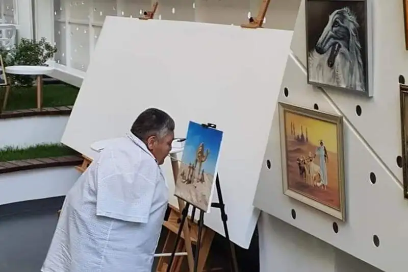 Художник Карипбек Куюков представил свои картины на EXPO 2020 в Дубае